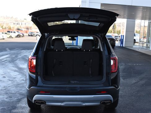 Used 2023 GMC Acadia SLT image 8