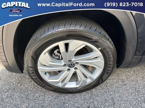 Used 2023 Volkswagen Atlas SE AWD/4WD image 13