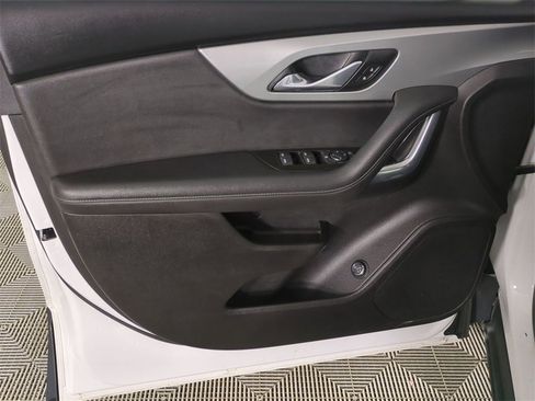 Certified 2020 Chevrolet Blazer LT image 21