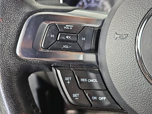 Used 2022 Ford Mustang Convertible w/ Equipment Group 101A RWD image 15