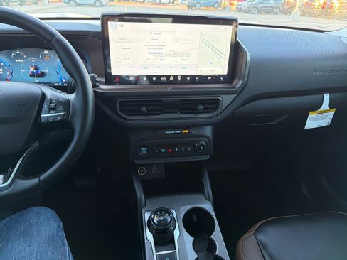 New 2025 Ford Bronco Sport Outer Banks w/ Outer Banks Tech Package+ image 17