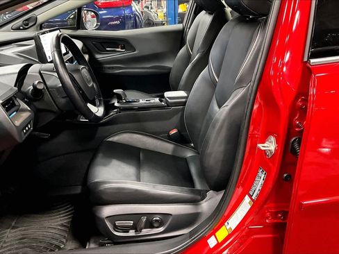 Used 2024 Toyota Prius Limited image 8