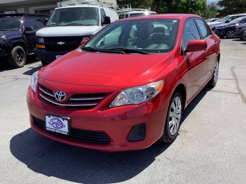 Used 2013 Toyota Corolla LE FWD image 19