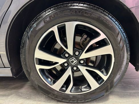 Used 2018 Honda Odyssey Elite image 32