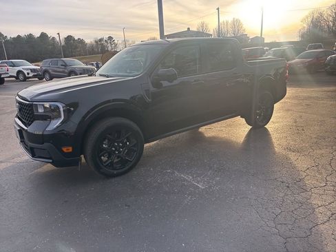 New 2026 Ford Maverick Lariat w/ Black Appearance Package image 3