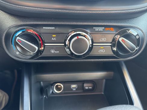 Used 2023 Kia Soul LX image 24