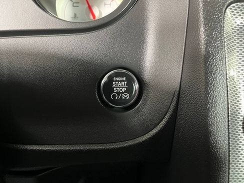 Used 2014 Dodge Challenger R/T Plus RWD image 22
