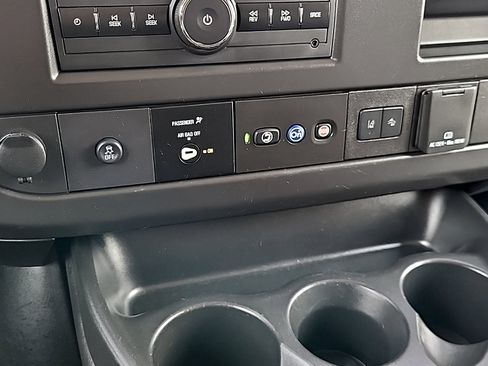 Used 2025 Chevrolet Express 3500 LT w/ LT Preferred Equipment Group RWD image 22