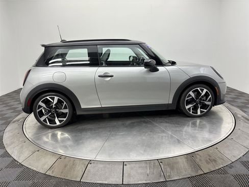 Used 2025 MINI Cooper S image 17