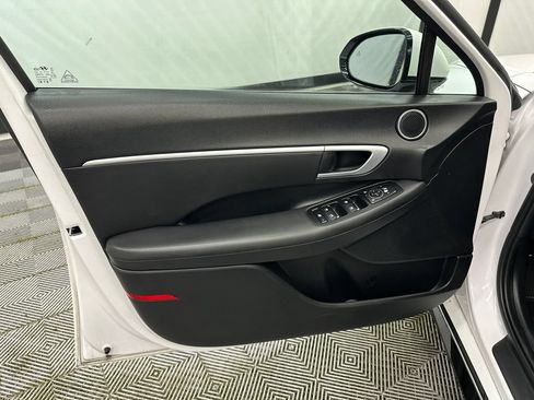 Used 2025 Hyundai Sonata SEL FWD image 11