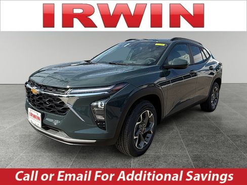 New 2026 Chevrolet Trax LT w/ Driver Confidence Package image 1