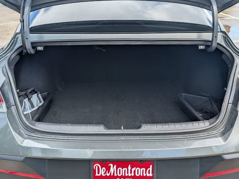 Used 2024 Hyundai Elantra SEL w/ Convenience Package FWD image 28