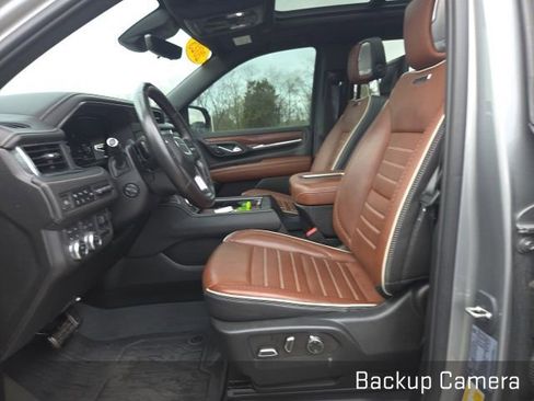 Used 2023 GMC Yukon Denali Ultimate w/ LPO, Floor Liner Package image 9