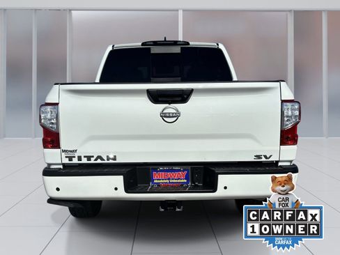 Used 2023 Nissan Titan SV w/ SV Convenience Package RWD image 5