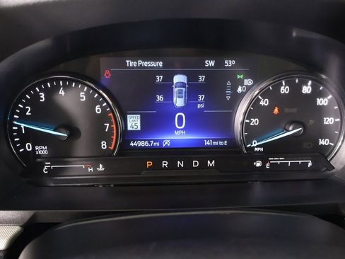 Used 2020 Ford Explorer XLT w/ Equipment Group 202A image 4