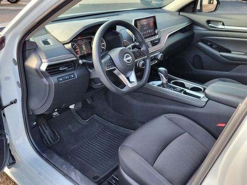 Used 2023 Nissan Altima 2.5 SV image 15