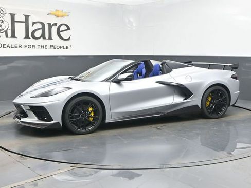 New 2026 Chevrolet Corvette Stingray Premium Conv w/ Stealth Interior Trim Package RWD image 12