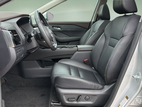 Certified 2023 Nissan Rogue SL w/ SL Premium Package AWD/4WD image 17