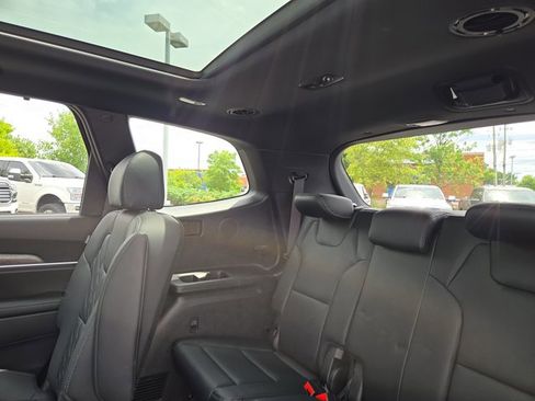 Used 2025 Kia Telluride SX X-Line AWD/4WD image 13