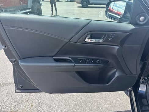 Used 2013 Honda Accord EX-L image 31