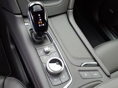 New 2026 Cadillac XT5 Luxury image 10