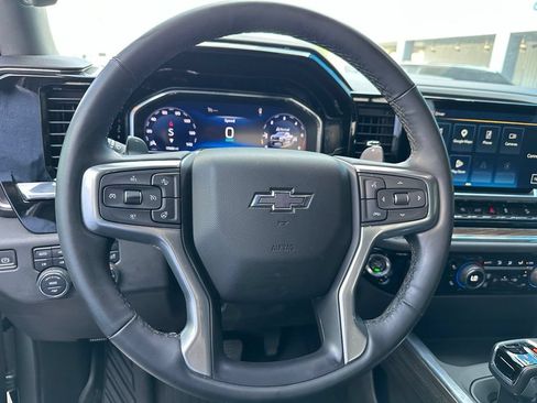Used 2024 Chevrolet Silverado 1500 LT Trail Boss w/ Convenience Package II AWD/4WD image 39