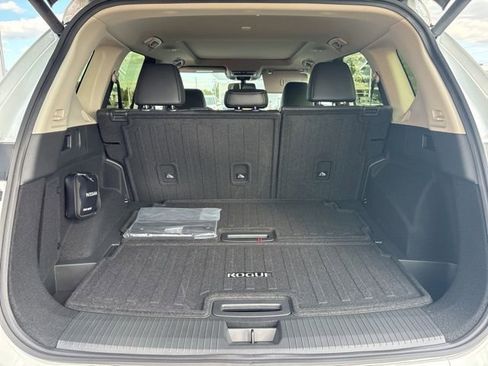New 2026 Nissan Rogue Platinum w/ Platinum Premium Package image 31