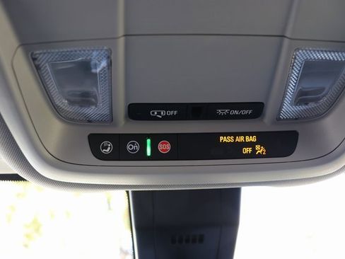 Used 2024 Chevrolet Equinox LT image 28