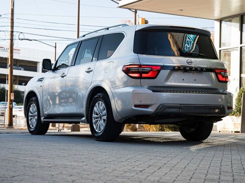 Used 2021 Nissan Armada SV image 5