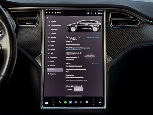 Used 2017 Tesla Model X 75D image 14