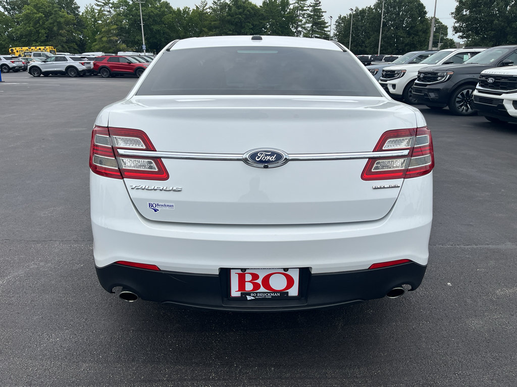 Used 2019 Ford Taurus SE FWD image 6