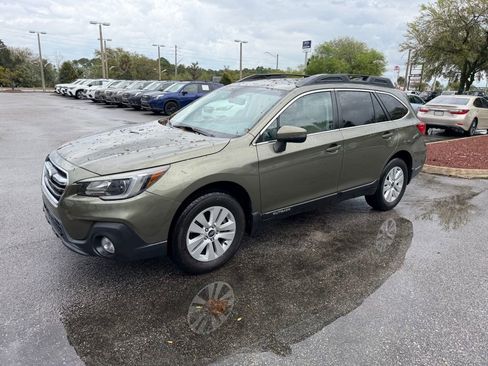 Used 2019 Subaru Outback 2.5i Premium w/ Popular Package #2 AWD/4WD image 13