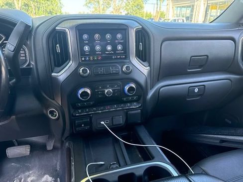 Used 2021 GMC Sierra 2500 Denali w/ Denali Ultimate Package AWD/4WD image 3