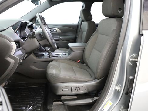 Certified 2023 Chevrolet Traverse LT image 14