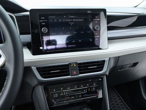 New 2025 Volkswagen Taos SEL image 26