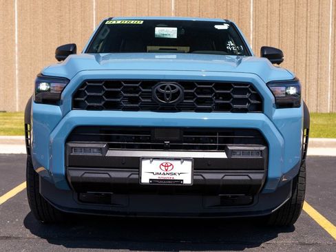New 2026 Toyota 4Runner TRD Off-Road Premium AWD/4WD image 3