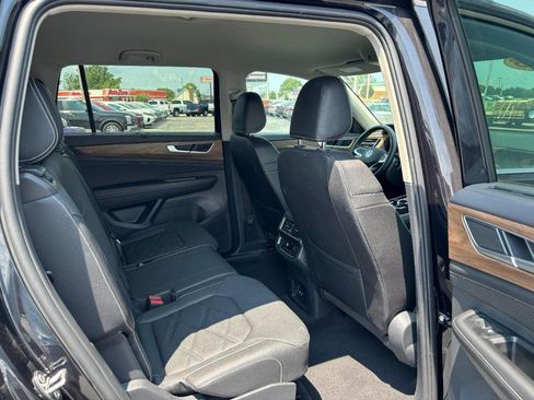 Used 2026 Volkswagen Atlas SE AWD/4WD image 13