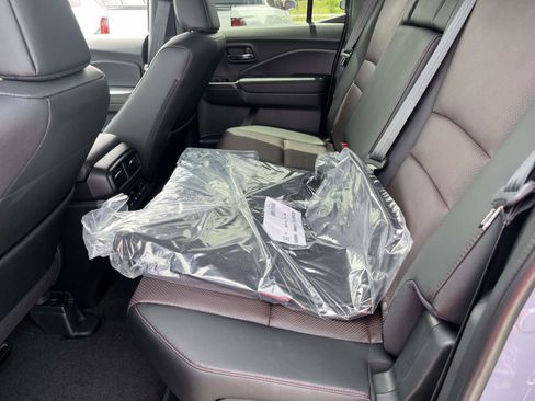 New 2026 Honda Ridgeline Black Edition image 6