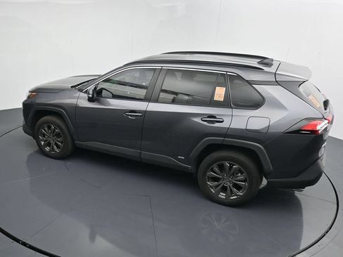 Used 2022 Toyota RAV4 XLE Premium AWD/4WD image 20