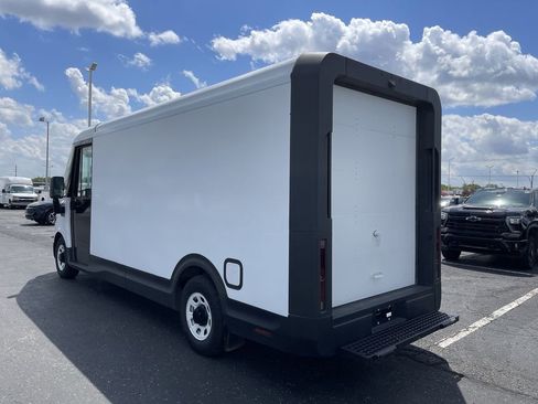 Used 2024 Chevrolet Brightdrop 600 w/ Commercial Equipment Package AWD/4WD image 10