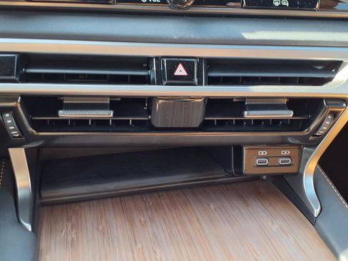 Used 2024 Lexus RX 350 Premium w/ Accessory Package (Z1) image 8