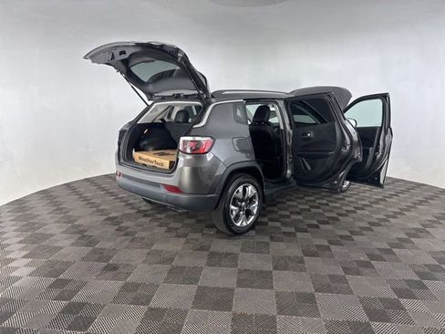 Used 2019 Jeep Compass Limited AWD/4WD image 18