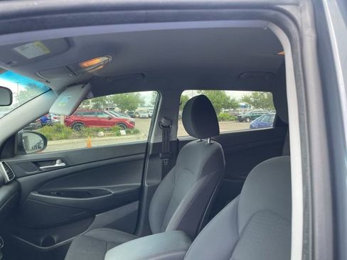 Used 2021 Hyundai Tucson SE image 12