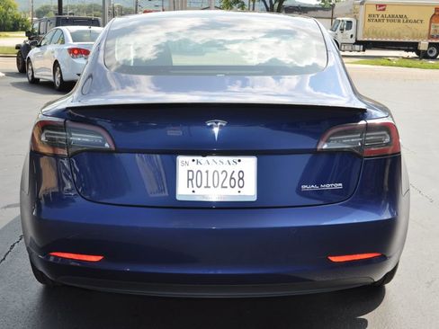 Used 2022 Tesla Model 3 Performance image 11