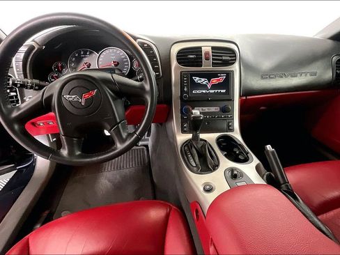 Used 2005 Chevrolet Corvette Convertible w/ Preferred Equipment Group RWD image 17