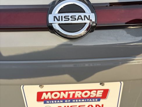 Used 2021 Nissan Kicks SV w/ Exterior Package image 16