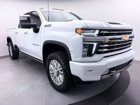 Used 2022 Chevrolet Silverado 3500 High Country w/ Safety Package II AWD/4WD image 14