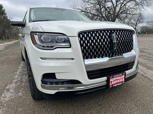 Used 2024 Lincoln Navigator L Black Label image 8