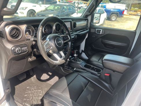Used 2020 Jeep Gladiator Sport w/ Quick Order Package 24S AWD/4WD image 10