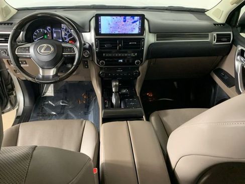Used 2023 Lexus GX 460 Premium w/ Premium Plus Package AWD/4WD image 32